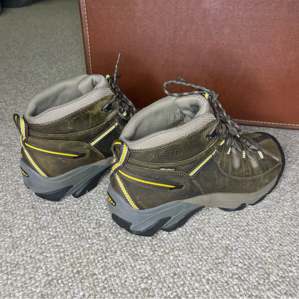 Keen targhee boots